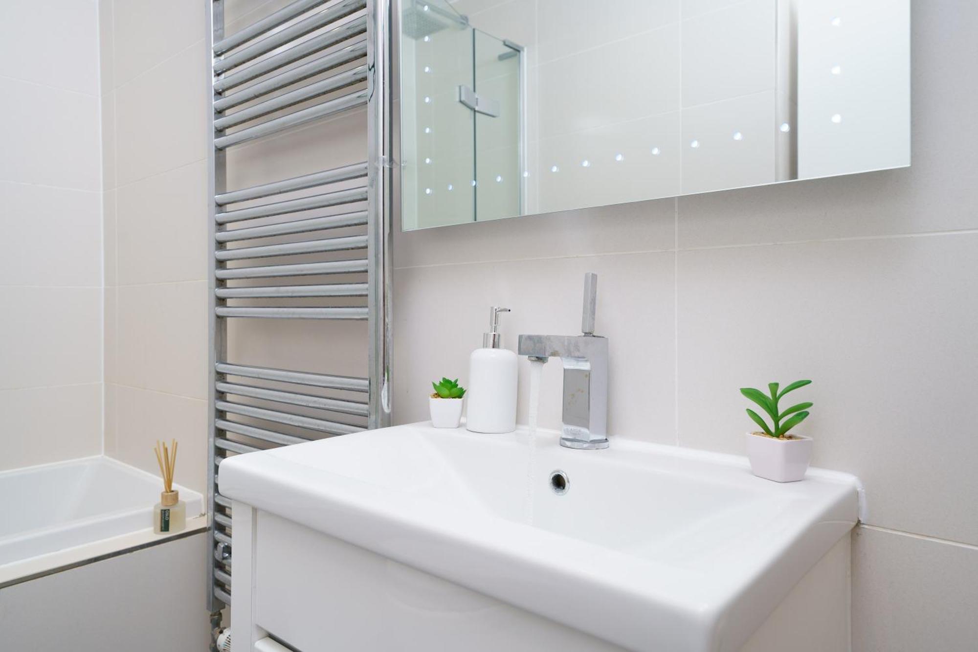 En-Suite Room In Zone 1 London Exterior photo